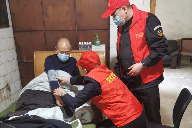 学雷锋-慰问孤寡老人 学雷锋-慰问孤寡老人