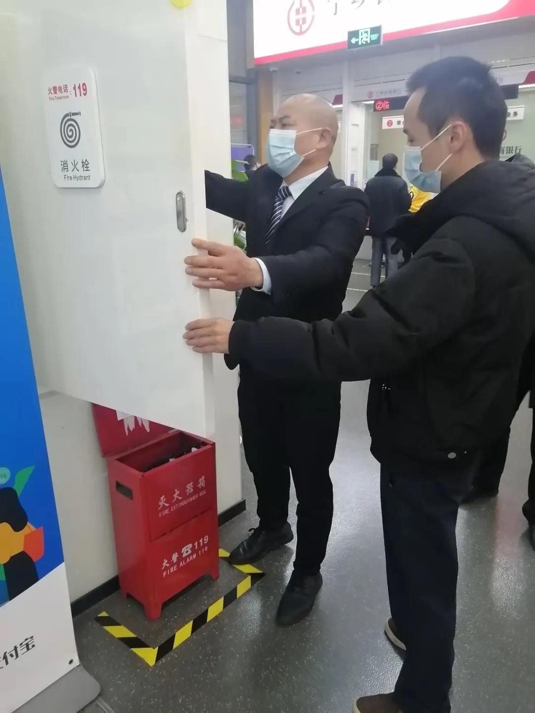 湖南保安服务,墙外高空清洗服务,湖南保利天创物业发展有限公司