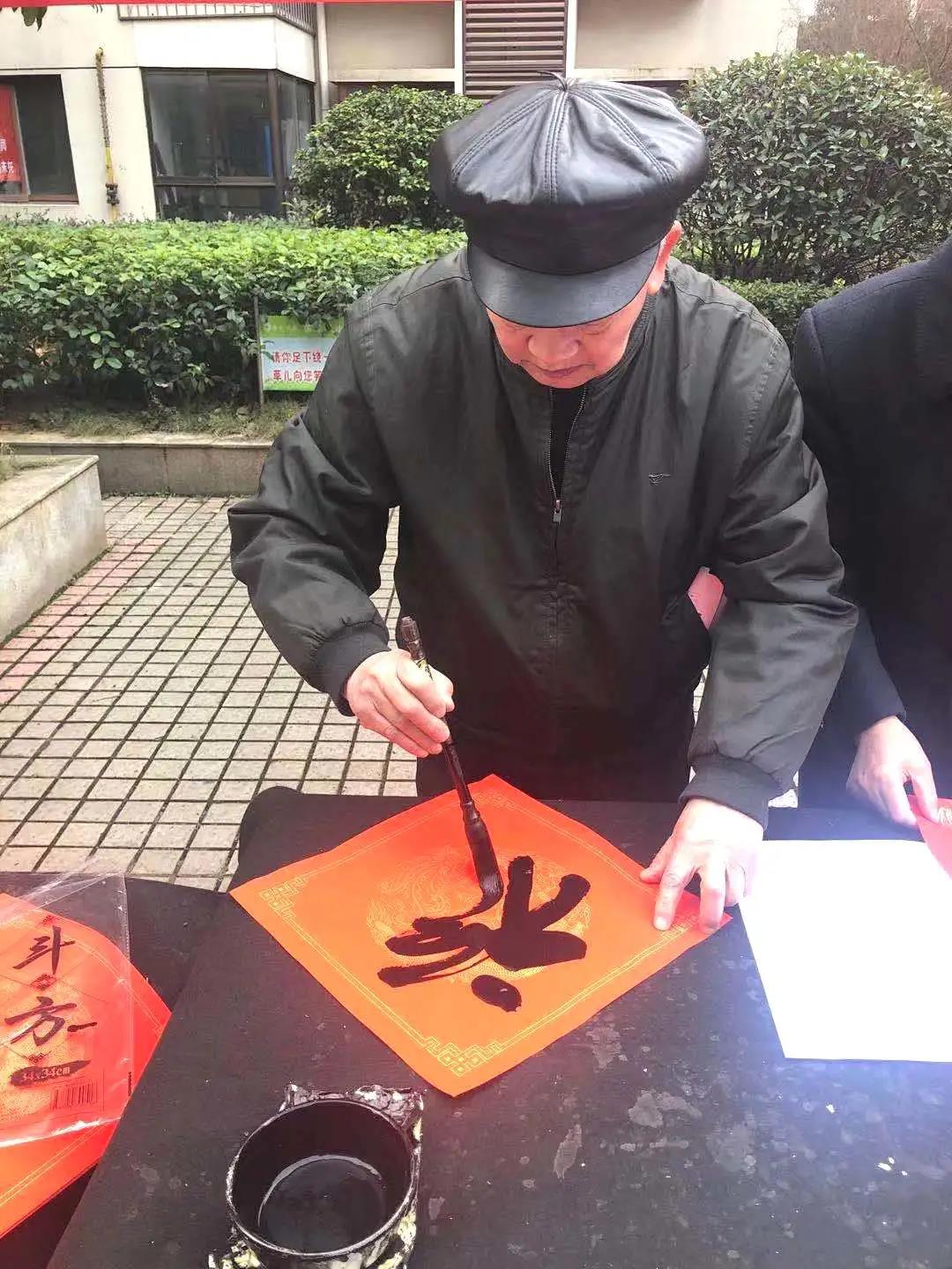 湖南保安服务,墙外高空清洗服务,湖南保利天创物业发展有限公司